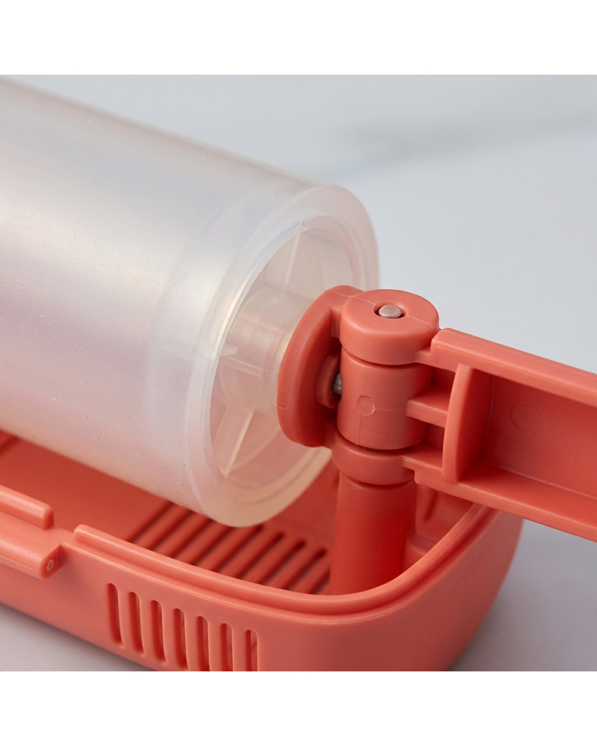 Ymxvpn Washable Silicone Gel Lint Roller with Travel Case Coral Gray - Detail view